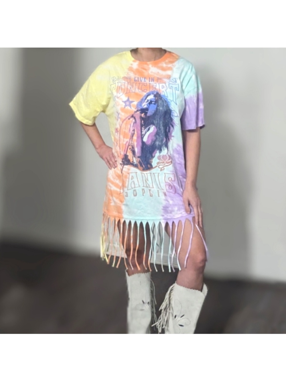 Janis Joplin "Live in Concert" graphic tee pastel tie-dye dress fringe hem Small